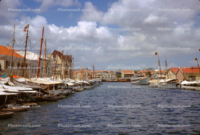 Harbor, docks, ships, boats, skyline, Punda-Willemstad, Der Ruyter Kade, Curacao, Willemstad