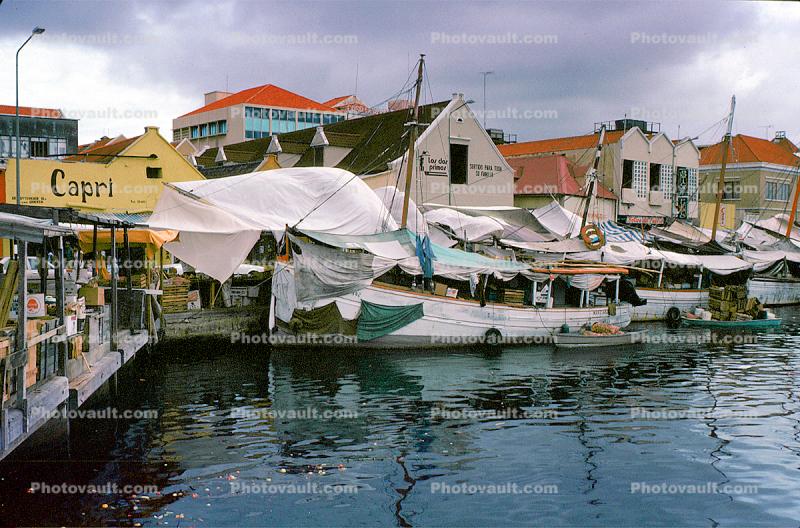 Floating Market, Harbor, waterfront, boats, buildings, Willemstad, Curacao
