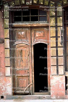 Doors, Windows, Doorway, entrance, Old Havana, Buildings, Sidewalk