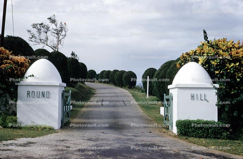 Round Hill, road, street, entrance gate