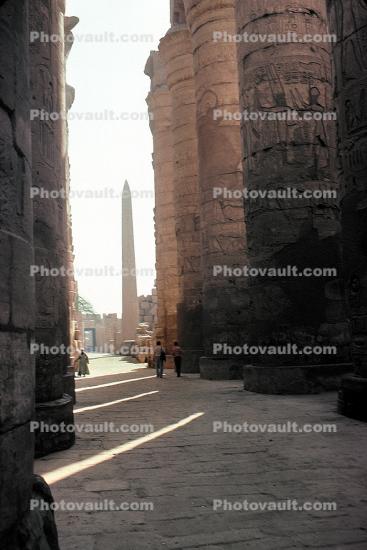 Obelisk, ruins
