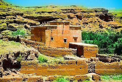 Adobe Building in the Desert, Kalaat M'Gouna, Tinghir Province, Dra-Tafilalt