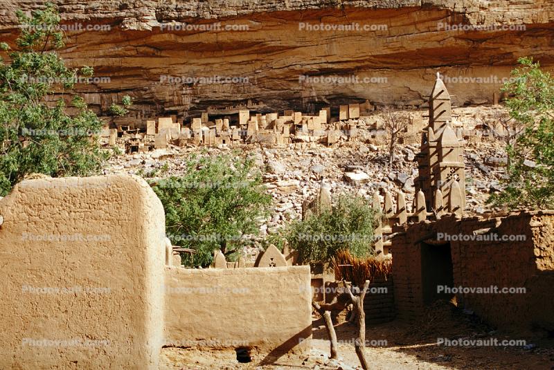 The Bandiagara Escarpment, Sandstone, Cliff Dwellings, Cliff-hanging Architecture, Dogon Country, Mopti Region, Sahil, Sahel