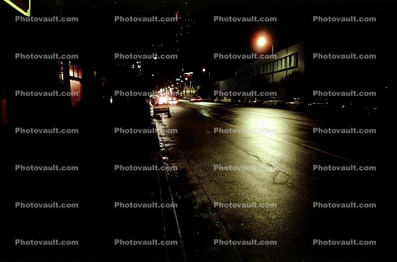 night, Exterior, Outdoors, Outside, Nighttime, street