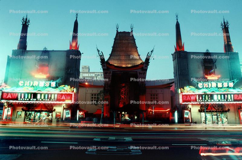 Twilight, Dusk, Dawn, neon sign, cars, Hollywood Boulevard, TCL Chinese Theatre, Cinema Palace