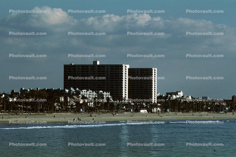 The Shores Apartments Tower, Santa Monica Bay, Pacific Ocean