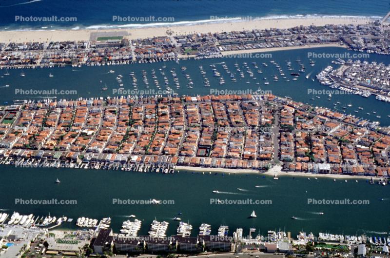 Harbor, Docks, Boats, rooftops, homes, houses, buildings, Island, sand, beach, ocean