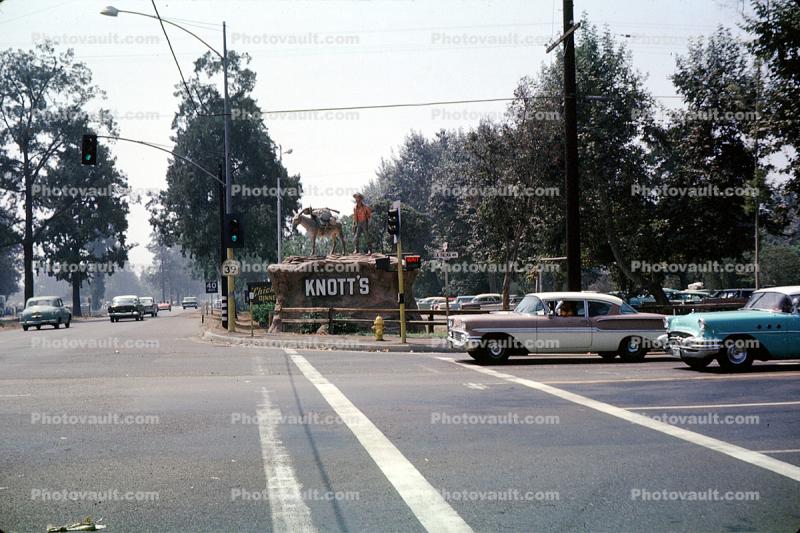 Cars, Oldsmobile, Chevy Belair, Knotts Berry Farm, August 1962, 1960s