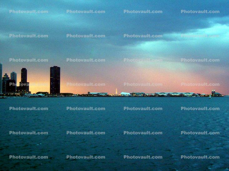 Sunset, Navy Pier, Lake Point Tower, skyscraper, high-rise residential building
