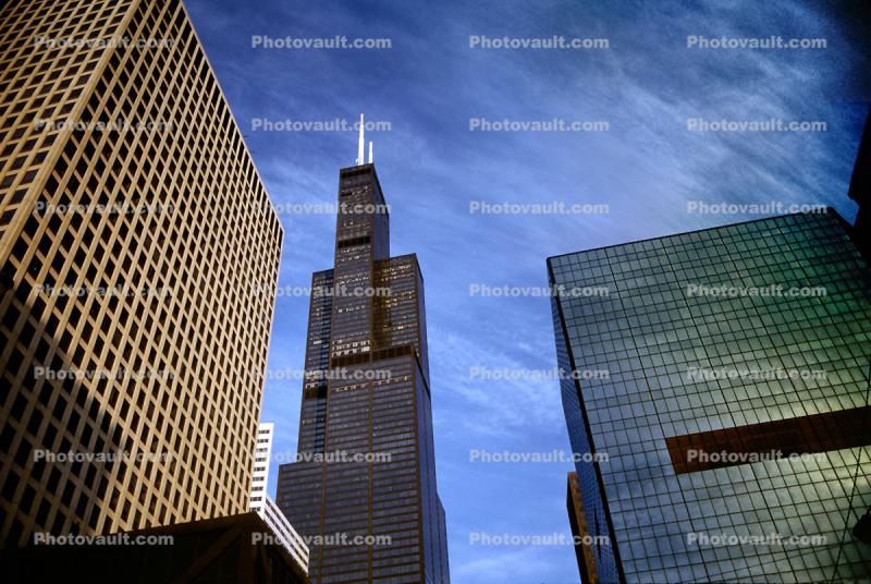 Willis Tower, looking-up