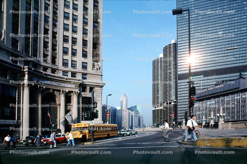 crosswalk, Wacker Drive, Sun Times Building, IBM Building, skyline, cityscape, looking-up