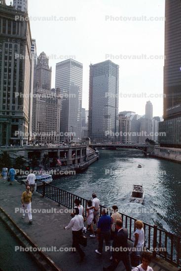 Chicago River, Michigan Avenue Bridge, Skyline, Skyscrapers, Buildings, cityscape