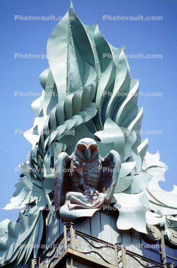 Owl Sculpture, Harold Washington Library
