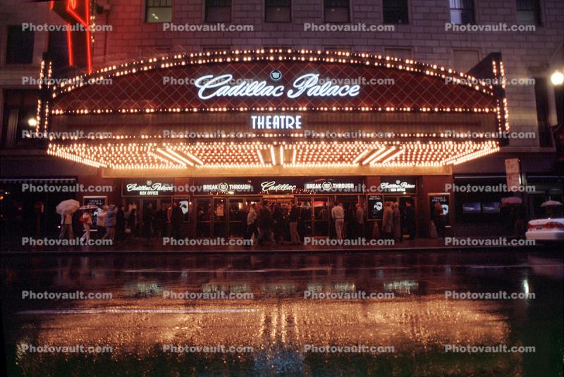 Cadillac Palace Theatre, car
