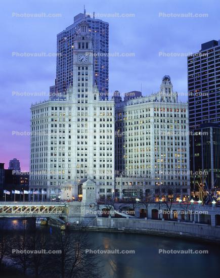 Wrigley Building, Chicago River, Twilight, Dusk, Dawn