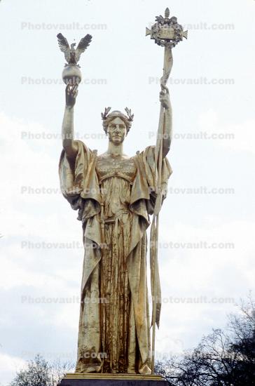 statuary, Girl, female, feminine, woman, lady, Sculpture, Women, art, artform, Statue of the Republic, "The Golden Lady", Jackson Park