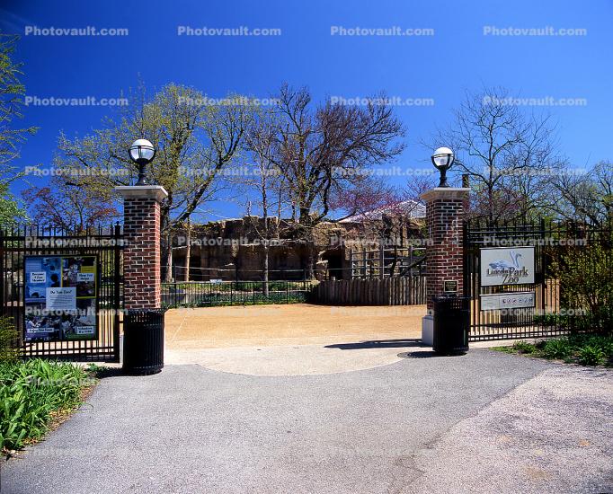 Lincoln Park Zoo Entrance