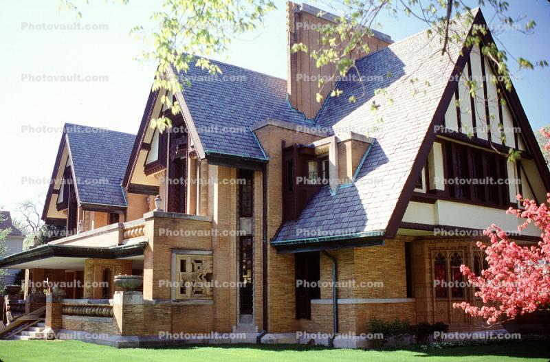 Moor-Dugal Residence, (1895, 1923), 333 N Forest Avenue, Oak Park