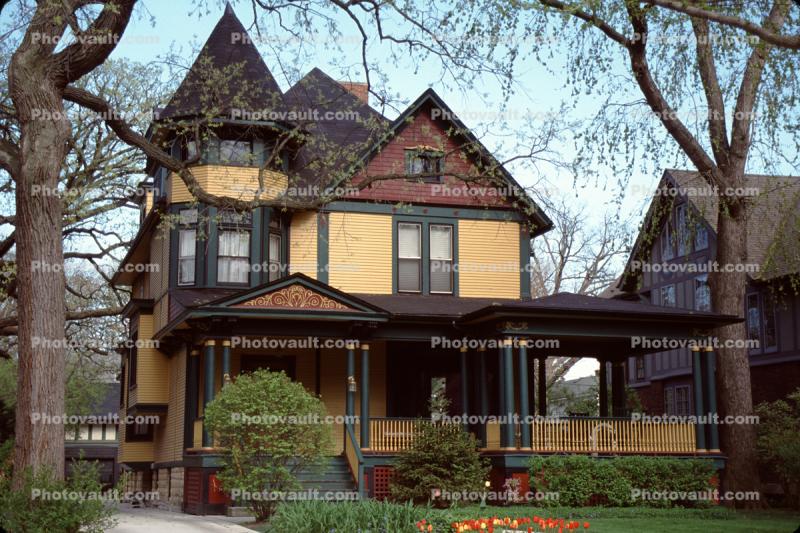 Oak Park, colorful house, gingerbread, Painted Lady