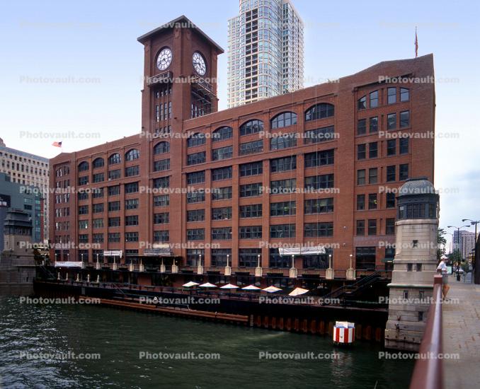 Central Office Building, Chicago River, clock tower
