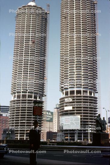 Marina City Towers, cranes, September 1962, 1960s, Mixed use Residential Towers, skyscraper, building, tower
