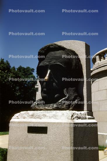 Lincoln's Tomb, Memorial