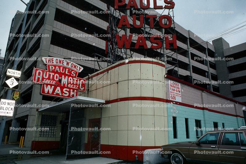 Paul's Auto-Matic Wash, Art-deco building, Detroit