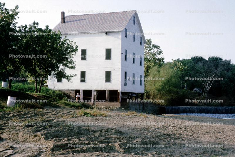 Snoddy's Mill, building, shore, landmark, Covington, Fountain County, 1965, 1960s