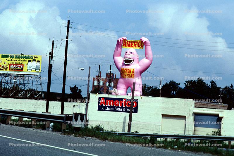 Cleveland, Pink Gorilla balloon, 18 September 1997