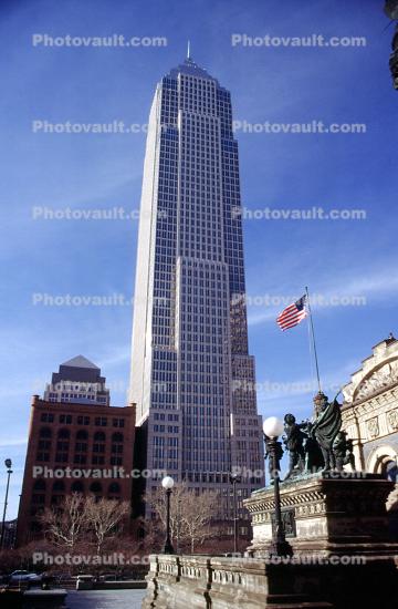 The Cuyahoga County Soldiers' and Sailors' Monument, landmark, skyscraper