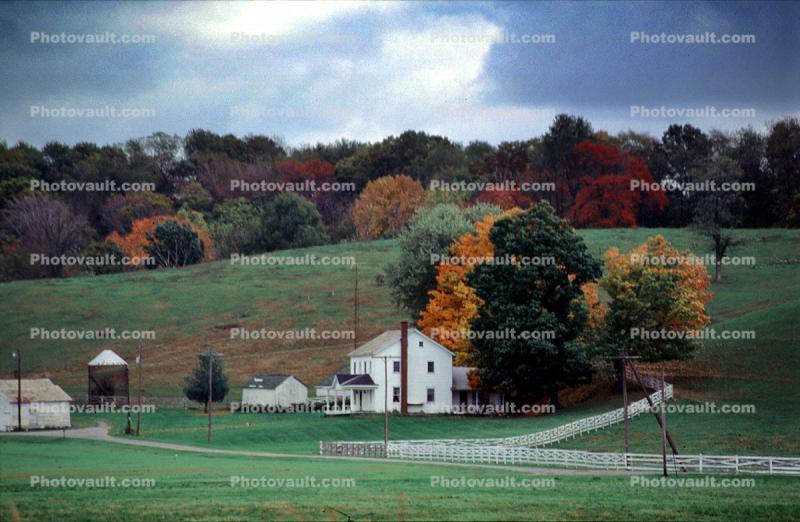 Fence, Roadway, Farm, Home, House, building, shed, trees, autumn