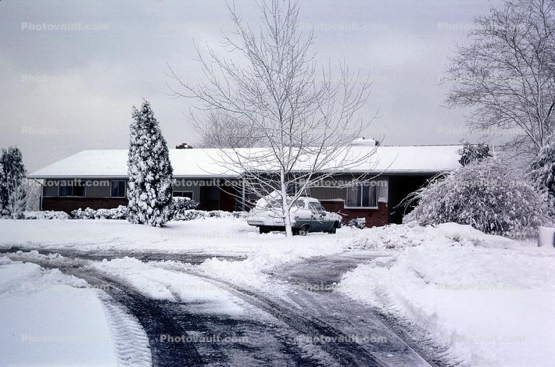 Car, house, home, suburbia, snow, ice, winter, 1950s