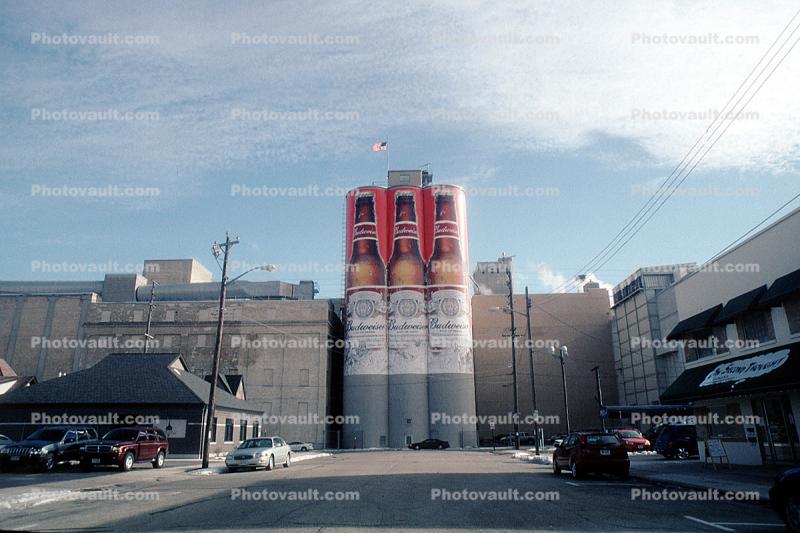 Budweiser Malt Plant, Big, huge, bottles, silo, landmark building, Manitowoc