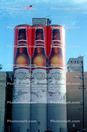 Budweiser Malt Plant, Beer Bottle Mural, silo, Manitowoc