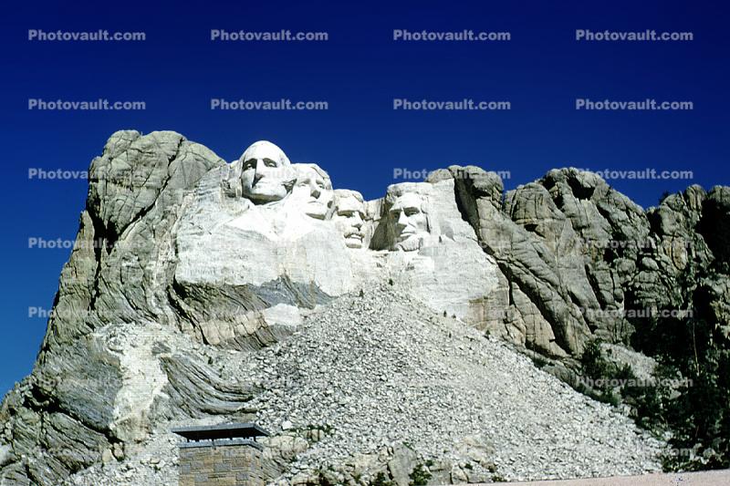 Observation Building at Mount Rushmore