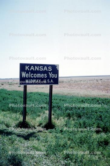 Kansas Welcomes You, Midway USA, Road Sign