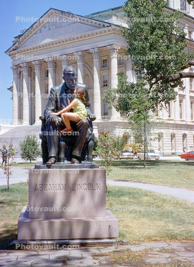 Little Girls talks to Abraham Lincoln, Statue, Building, Kentucky State Capitol, Frankfort