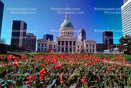 Garden, Lawn, Tulip Flowers, Saint Louis Old Courthouse, Dome, Downtown, Outdoors, Outside, Exterior