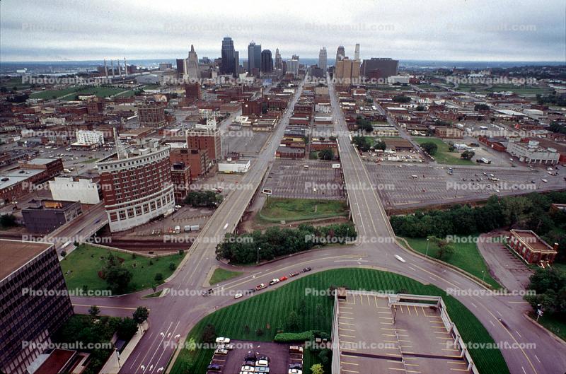 Cityscape, Skyline, Buildings, Skyscraper, Downtown, Streets, Roads, Outdoors, Outside, Exterior