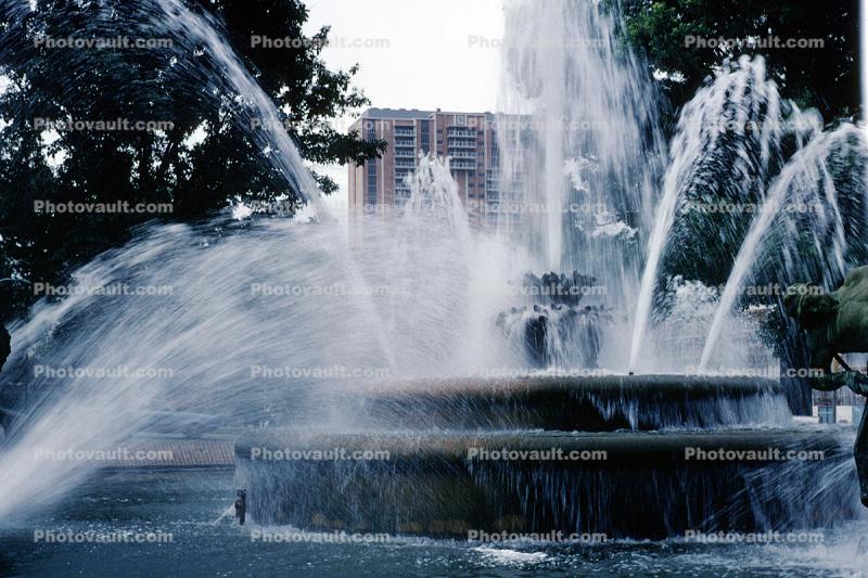 J.C. Nichols Memorial Fountain, The Plaza, Water, Statue, Statuary, Figure, Sculpture, art, artform, 1967, 1960s, Aquatics
