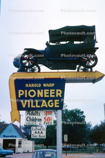 Harold Warp Pioneer Village