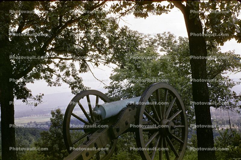 Cannon, Mission Ridge, Tennessee, 30 July 1941