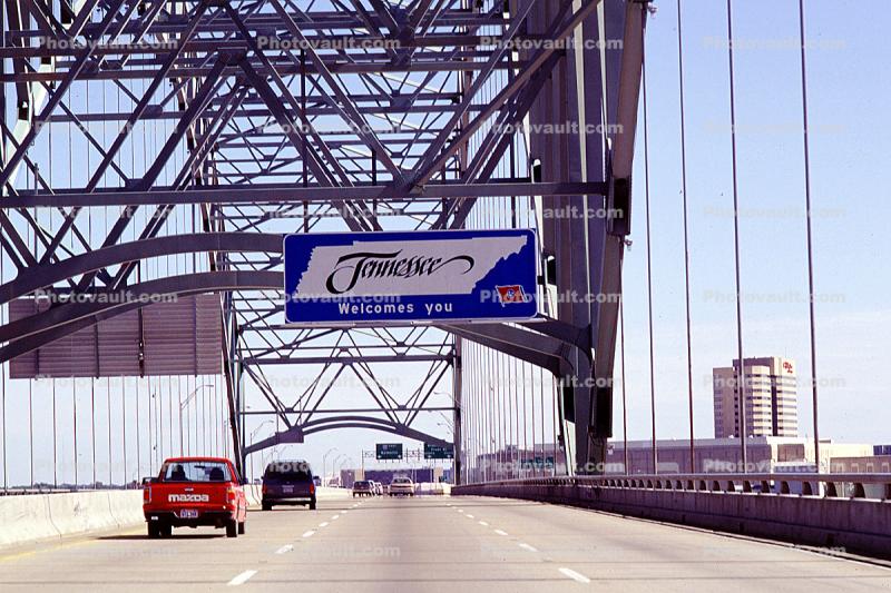 Hernando Desoto Bridge, Interstate Highway I-40