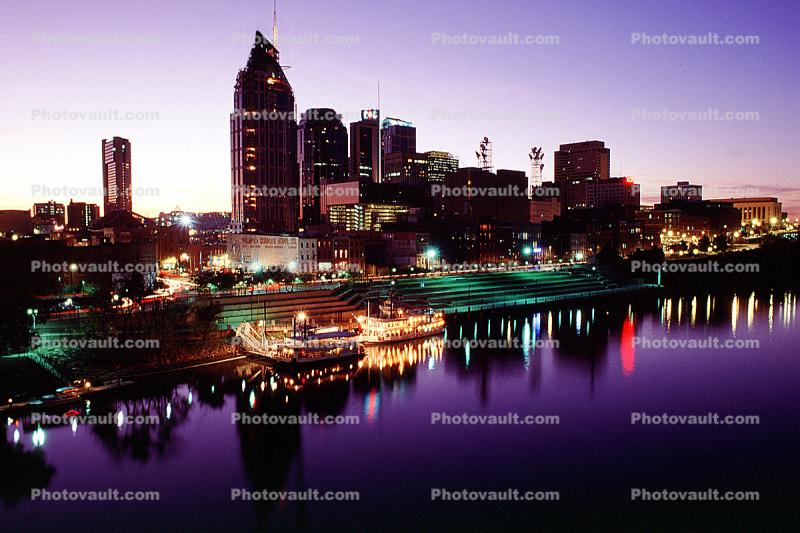 Cumberland River, Twilight, Dusk, Dawn, skyline, building, river boat, riverboat, night, Nightime, Exterior, Outdoors, Outside, Nighttime