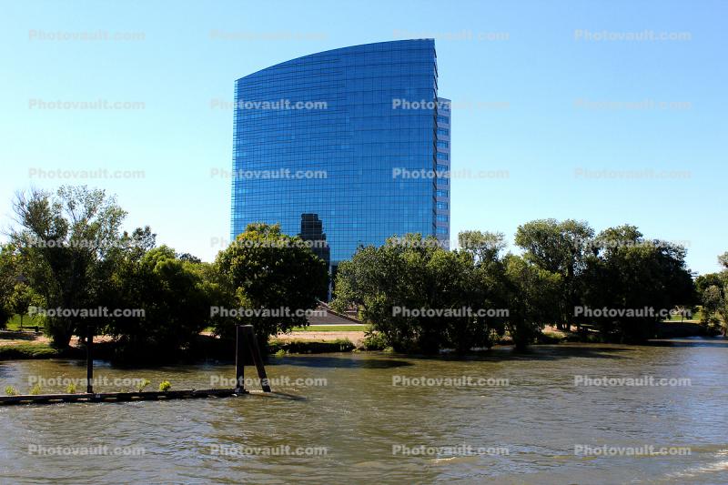 CalSTRS Headquarters, 100 Waterfront Place, River, glass building, Riverfront Park, West Sacramento