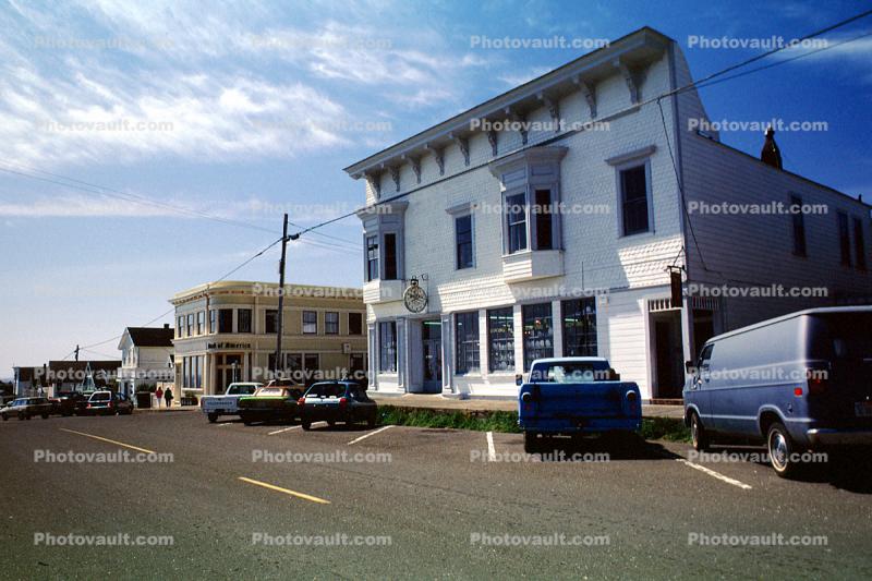 Buildings, Shops, cars, automobiles, vehicles, town of Mendocino, 12 May 1986