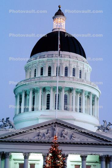 State Capitol, dome