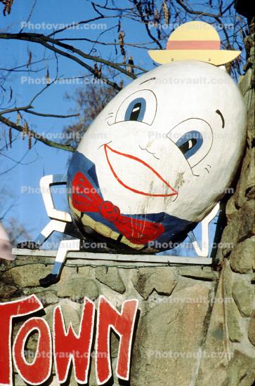 Humpty Dumpty, Smiles, Hat, Egg