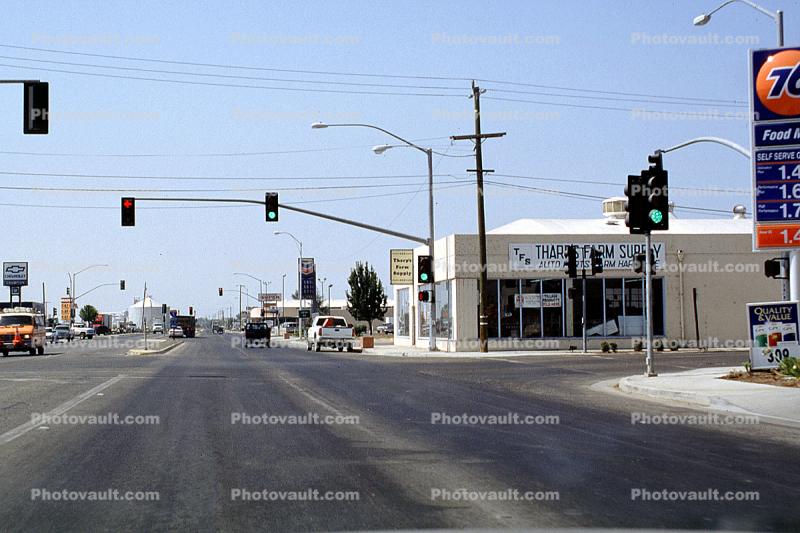 street signal, Firebaugh, Central Valley