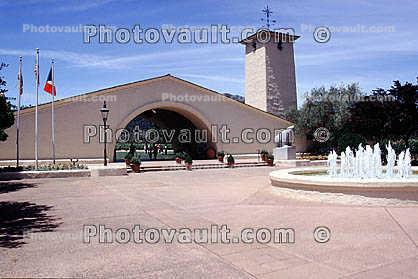 Robert Mondavi Winery, Water Fountain, aquatics, building, tower, arch, Oakville Napa Valley